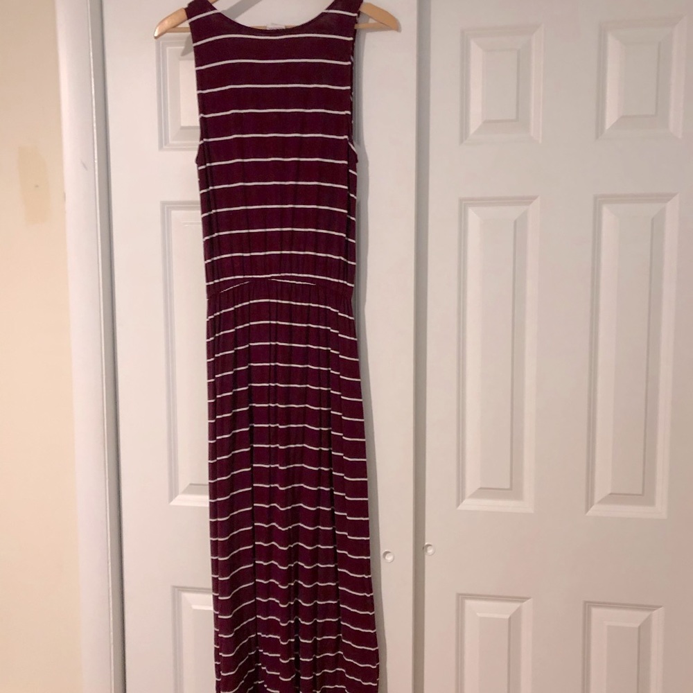 Merona burgundy striped sleeveless maxi dress